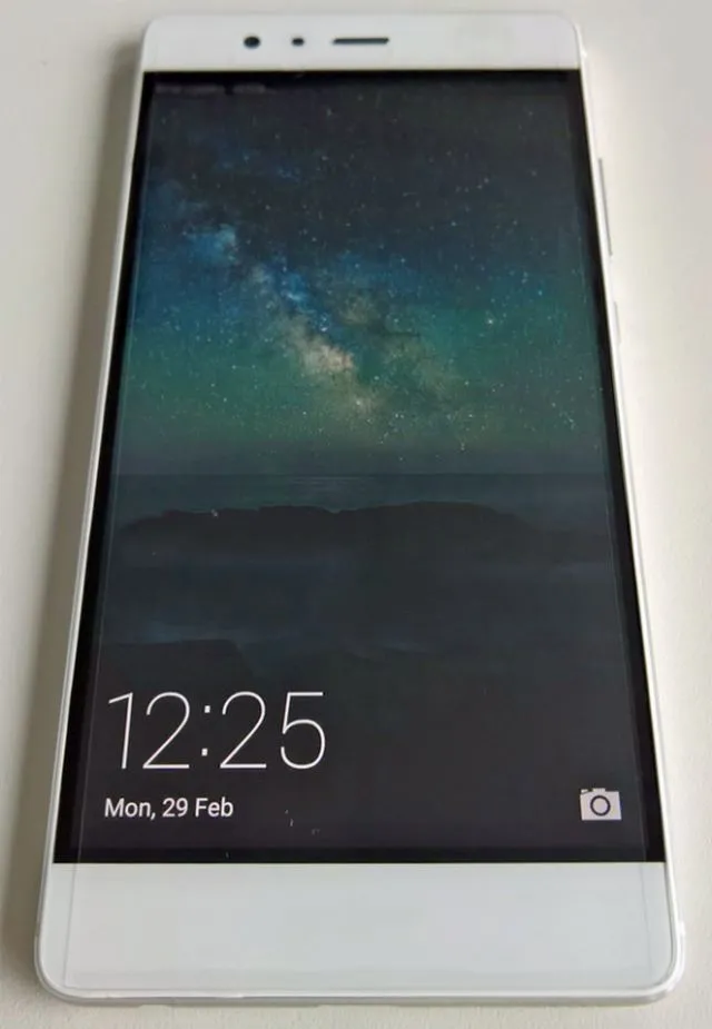 Huawei P9: Διέρρευσαν φωτογραφίες με dual-camera