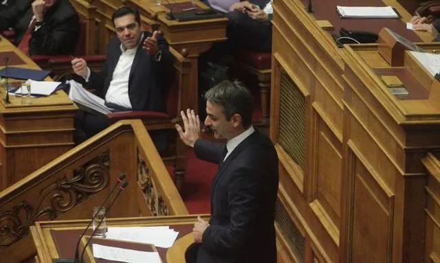 Μάχη για τον έλεγχο του συστήματος