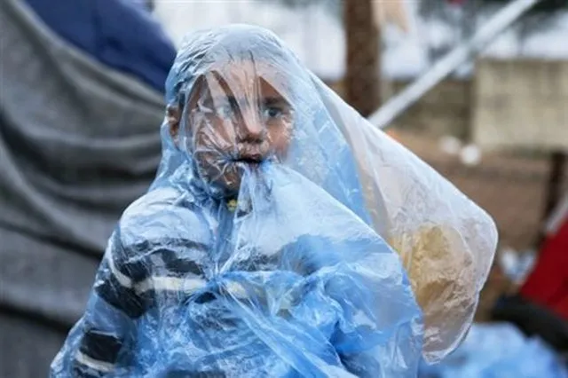 Νύχτα κόλαση για τους πρόσφυγες στην Ειδομένη