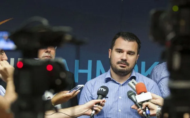 Διαγραφές και παραιτήσεις στη ΝΔ, εσωτερική κρίση