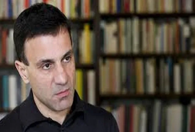 Την ίδρυση πολιτικού φορέα ανακοίνωσε ο Κ. Λαπαβίτσας