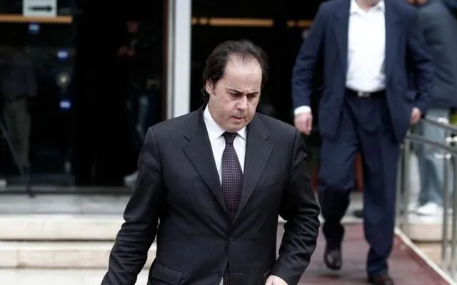 ΣΥΡΙΖΑ: Σε πόσες λίστες βρίσκεται το όνομα του Παπασταύρου;