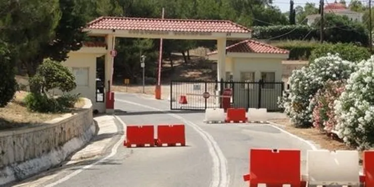 ΠΕΔΚΜ: Στους δήμους τα στρατόπεδα εντός των πόλεων