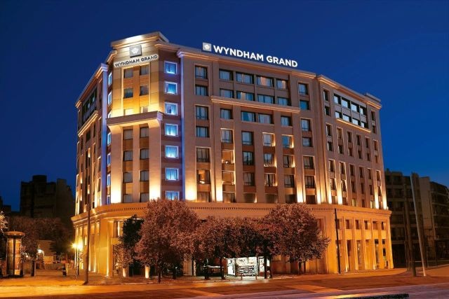 ÎÏοÏÎλεÏμα εικÏÎ½Î±Ï Î³Î¹Î± Wyndham και Zeus International εÏεκÏείνοÏ
ν Ïη ÏÏ
νεÏγαÏία ÏοÏ
Ï Î¼Îµ νÎα ξενοδοÏεία Ïε Îλλάδα και ÎÏÏÏο