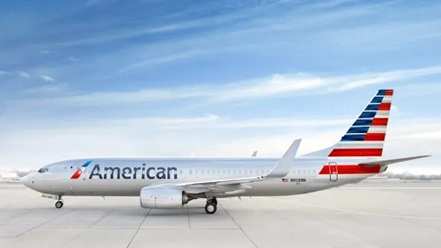 Αεροσκάφος της American Airlines πήρε φωτιά