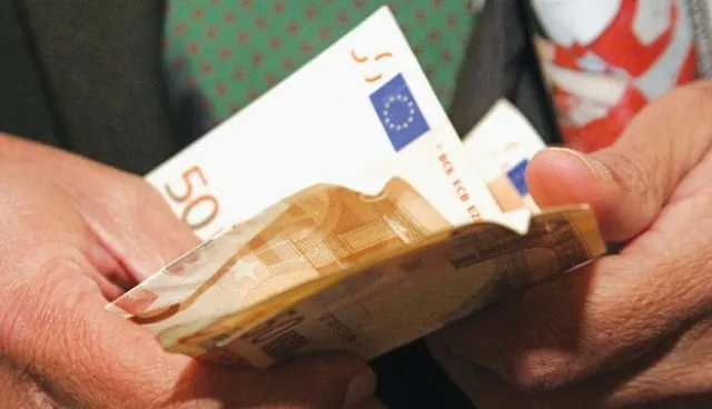 ΕΛΣΤΑΤ: Αύξηση 600 εκατ. στο διαθέσιμο εισόδημα των νοικοκυριών 