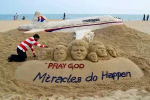 Νέα σενάρια για την πτήση ΜΗ370: Έπεσε γιατί τελείωσαν τα καύσιμα
