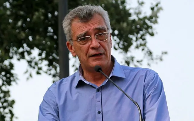 Δήμαρχος Λέσβου: Οι πρόσφυγες στον καταυλισμό ανάβουν γκαζάκια για να ζεσταθούν