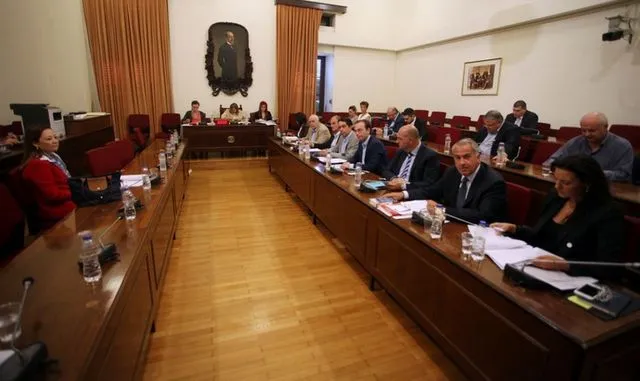 Δεκέμβριο το πόρισμα γιά δάνεια σε κόμματα και ΜΜΕ