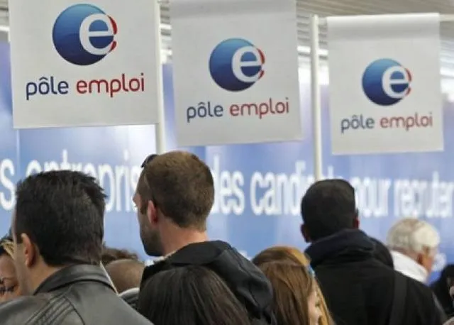 Μείωση των ανέργων στη Γαλλία τον Οκτώβριο