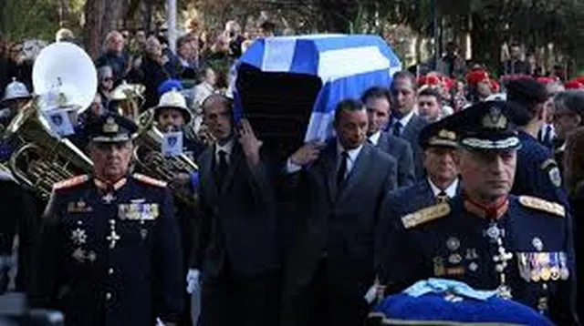 Στην Πάτρα η ταφή του Κωστή Στεφανόπουλου