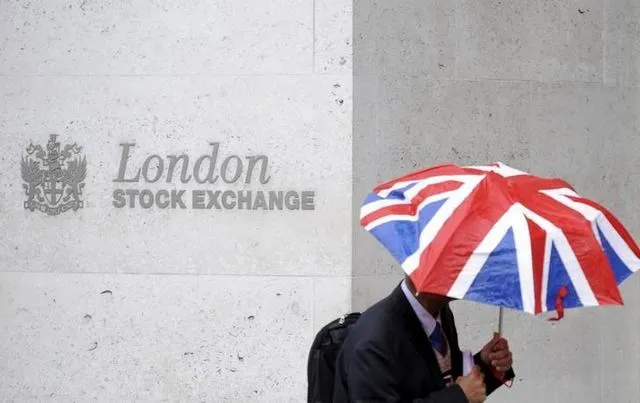 Το LSE αγοράζει τη Mergent