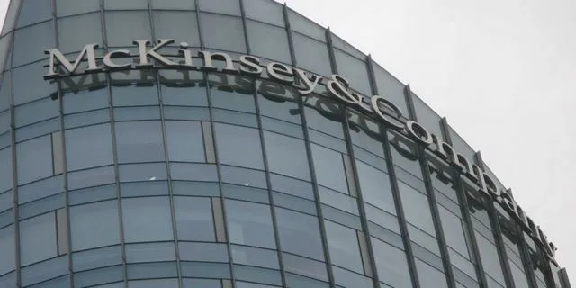 McKinsey: Oι μετανάστες προσθέτουν 3 τρισ. δολάρια στο παγκόσμιο ΑΕΠ