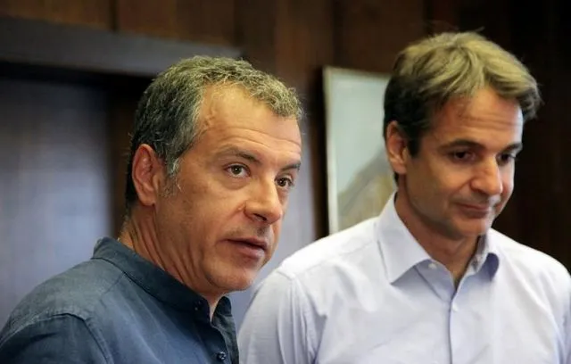 Ένα βιβλίο, τρεις πολιτικοί και η… μάχη κατά της κυβέρνησης