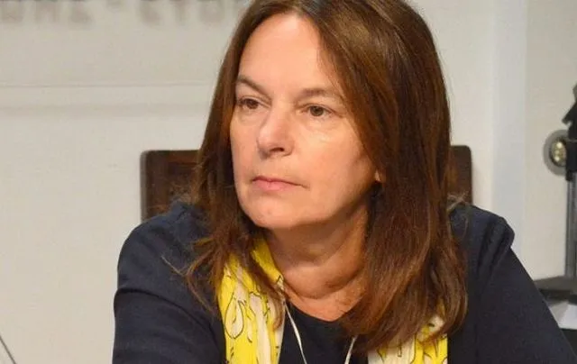 Παπανάτσιου: Να ξαναδούμε το θέμα των κατασχέσεων για χρέη άνω των 500 ευρώ