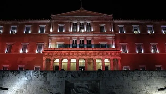 Πορτοκαλί η Βουλή για την Ημέρα κατά της Βίας σε βάρος των Γυναικών