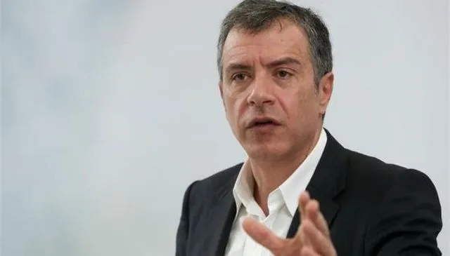 Θεοδωράκης: Ποτ πουρί των υπουργών Καραμανλή-Σαμαρά η σκιώδης κυβέρνηση της Ν.Δ.