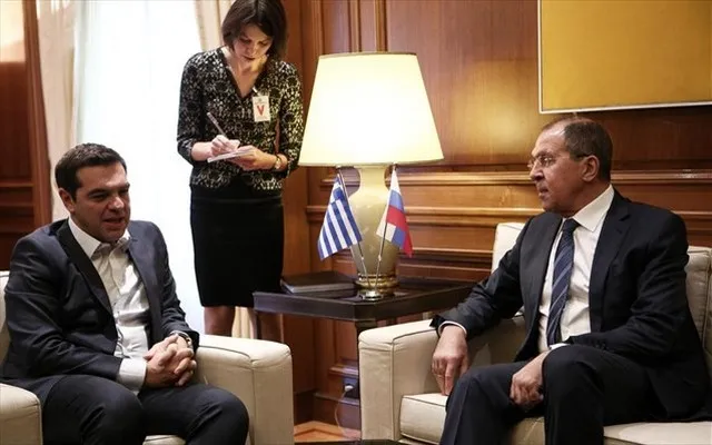 Τσίπρας σε Λαβρόφ: Θέλουμε στενή συνεργασία με τη Ρωσία