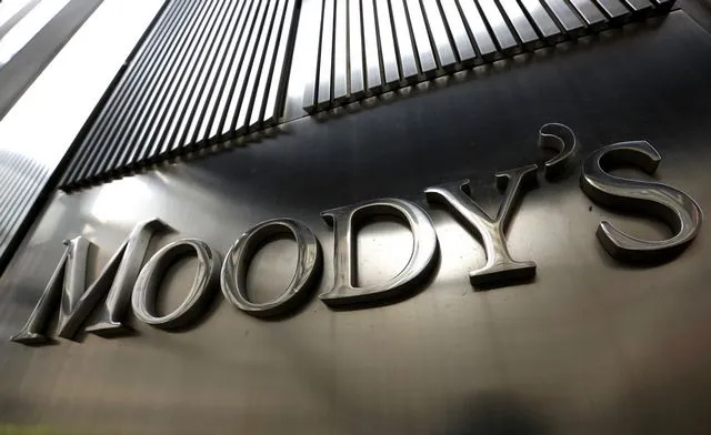 Moodys: Credit positive το σχέδιο μείωσης των NPEs