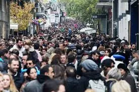 Μειωμένος κατά 0,68% ο πληθυσμός της Ελλάδας