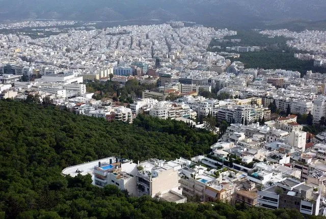 Απέχουν οι συμβολαιογράφοι από τους πλειστηριασμούς