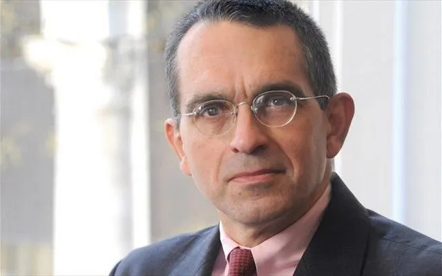 «Το ψέμα του αιώνα»  για το ελληνικό χρέος