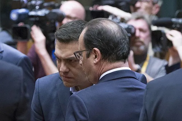 Κυπριακό και οικονομία στη συνάντηση Τσίπρα - Ολάντ