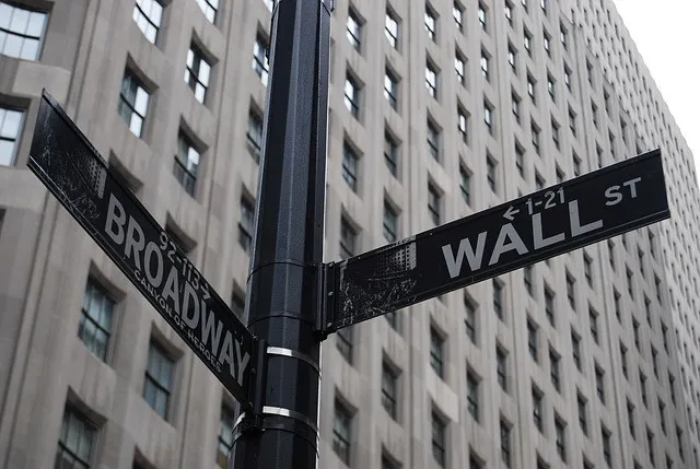 Wall Street: Tρίτο σερί ιστορικό υψηλό o Dow Jones