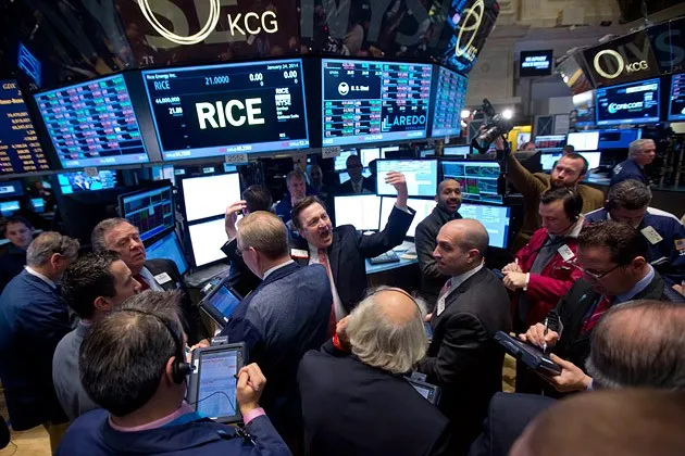 Ισχυρό comeback της Wall Street - Πάνω από τις 21.000 μονάδες o Dow Jones
