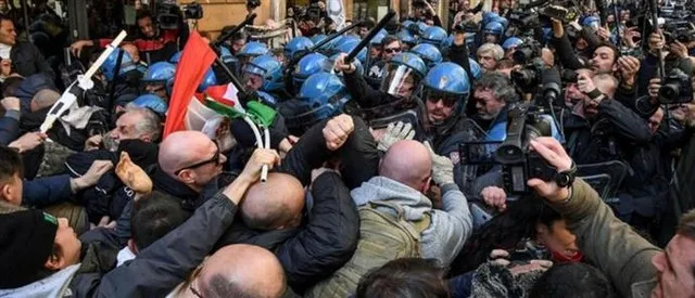 Συγκρούσεις οδηγών ταξί με την αστυνομία στους δρόμους της Ρώμης