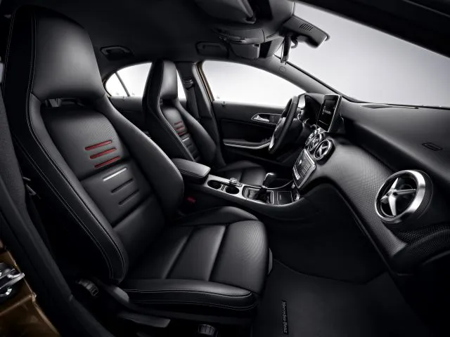 Η Mercedes Α160d σε νέες εκδόσεις και τιμές - έκπληξη!