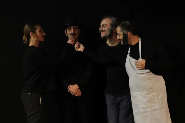 Η «κατάμαυρη» κωμωδία Humanismus στο Ίδρυμα Μιχάλης Κακογιάννης