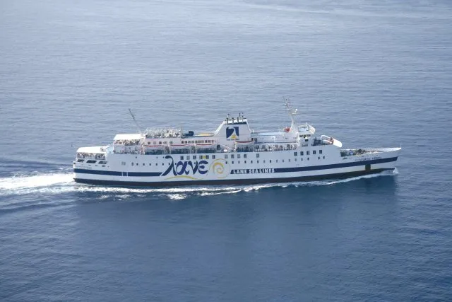 Lane Sea Lines: Χωρίς δρομολόγια το ΒΙΤΣΕΝΤΖΟΣ ΚΟΡΝΑΡΟΣ ως 17 Ιουλίου