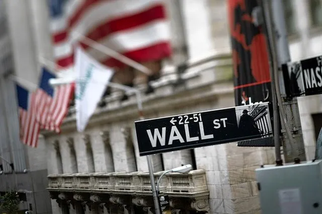 Θετικά πρόσημα στη Wall Street