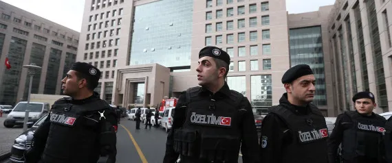 Τουρκία: Προσαγωγές 26 υπόπτων για το παγιδευμένο αυτοκίνητο