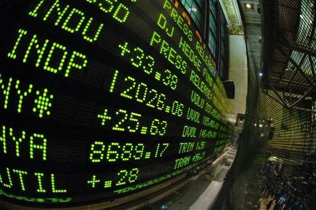 Ισχυρά εβδομαδιαία κέρδη στην Wall Street