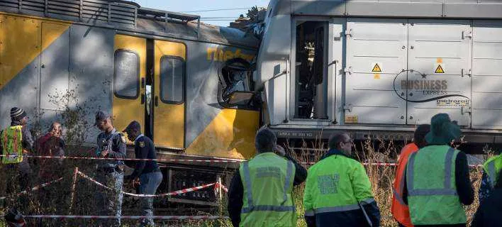 Γιοχάνεσμπουργκ: Ένας νεκρός και 100 τραυματίες από σύγκρουση τρένων