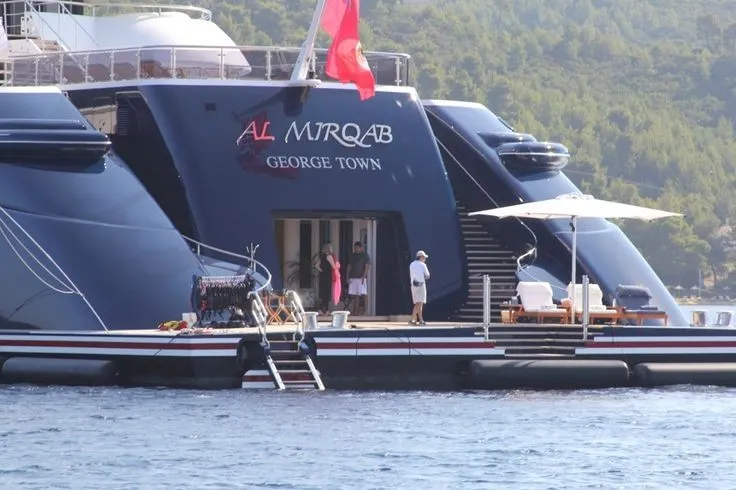 Πλωτό παλάτι 250 εκατ. ευρώ κάνει κρουαζιέρα στην Ελλάδα