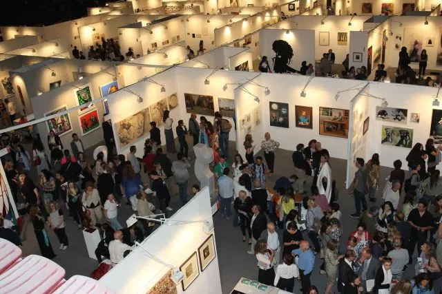 Με μεγάλη επιτυχία ολοκληρώνεται η Art Athina 2017