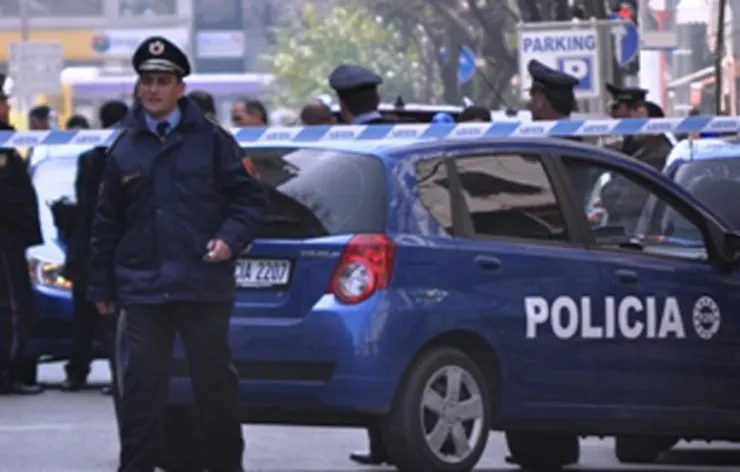 Σε διαθεσιμότητα αστυνομικός για τις παράνομες ελληνοποιήσεις