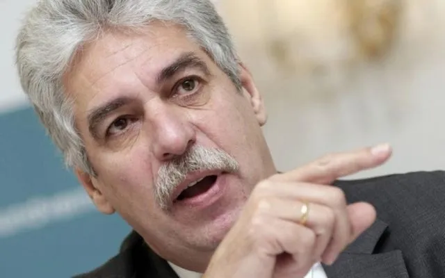 Συνολική συμφωνία στα μέσα Μαΐου «βλέπει» ο Αυστριακός ΥΠΟΙΚ