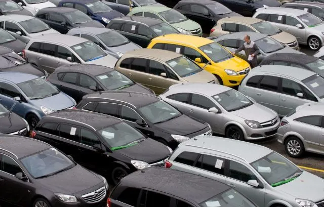 Γιατί βυθίστηκαν οι πωλήσεις ΙΧ τον Σεπτέμβριο