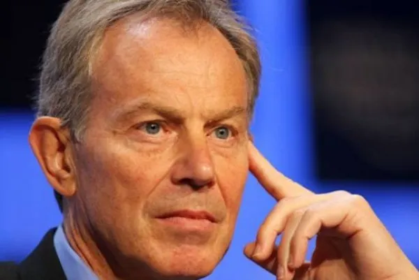 Ξεσηκώνει τους Βρετανούς κατά του Brexit o Μπλερ