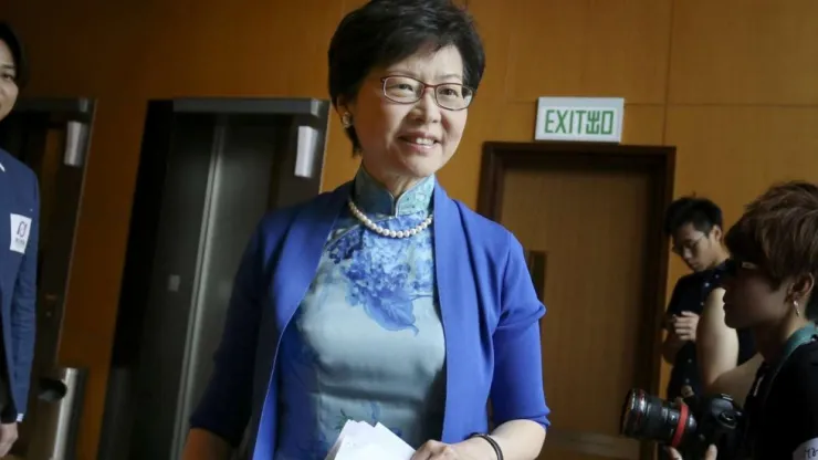 Η Carrie Lam στο τιμόνι του Χονγκ Κονγκ