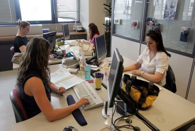 Δημόσιο: Μειωμένη «ποινή» για πρόωρη συνταξιοδότηση