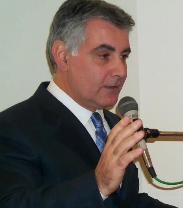 Η ΕΦΕ τιμά τον επίτιμο εταίρο της Διονύση Φιλιώτη