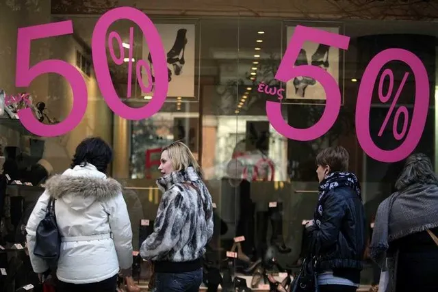 Ξεκινούν αύριο, Δευτέρα οι χειμερινές εκπτώσεις