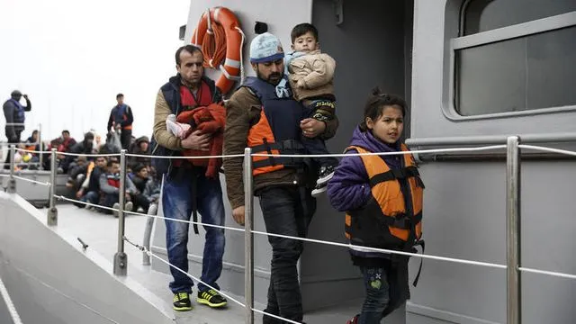 Με το σταγονόμετρο η επαναπροώθηση προσφύγων στην Τουρκία