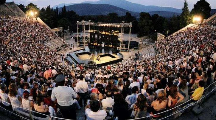 Αναβάλλουν την αυριανή στάση εργασίας οι εργαζόμενοι στο Ελληνικό Φεστιβάλ