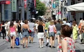 Ανοιχτά αυτή την Κυριακή τα καταστήματα